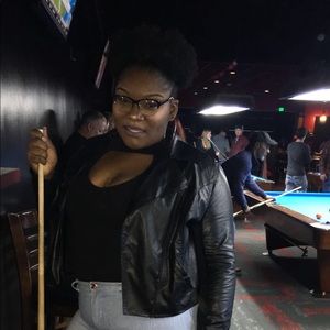 Meet your Posher, Kayla